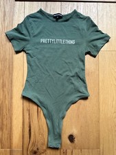 PRETTYLITTLETHING Logo Forest Green Short Sleeve Bodysuit Size Small