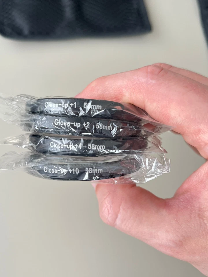 Close-Up Macro Lenses 58MM 4 pcs Filter KIT Set +1 / +2 / +4 / +10 w/ Case - Image 4 of 4