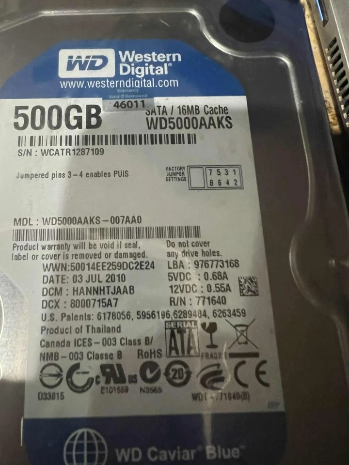 Western Digital 500GB Hard Drive WD5000AAKS-007AA0 SATA 16 MB Cache- New Sealed - Image 2 of 3