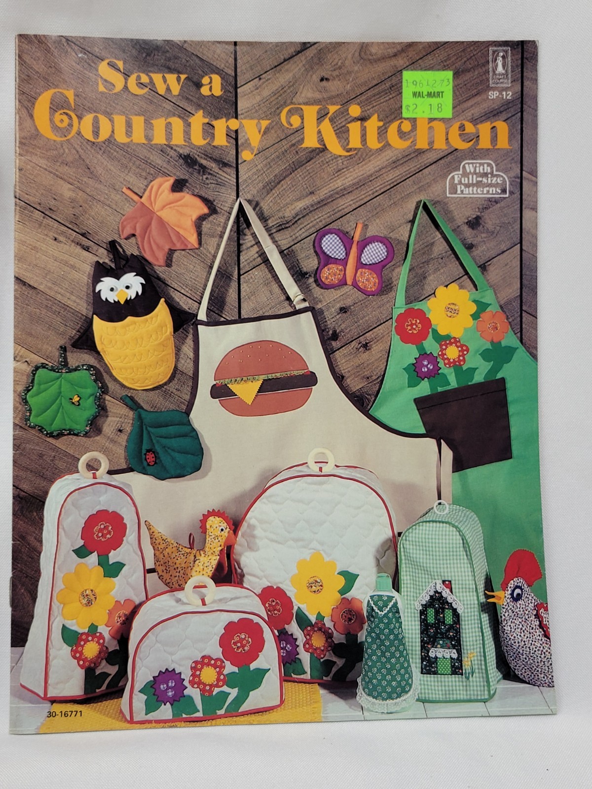 Lot Of 16 Crafting Patterns Projects Booklets Quilted Applique Hoops Sewing Vtg 