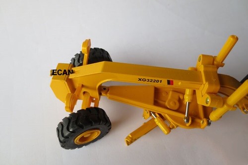 Livellatrice motore 1/32 XGMA XG3220C veicoli da costruzione macchina modello pressofuso - Foto 7 di 10