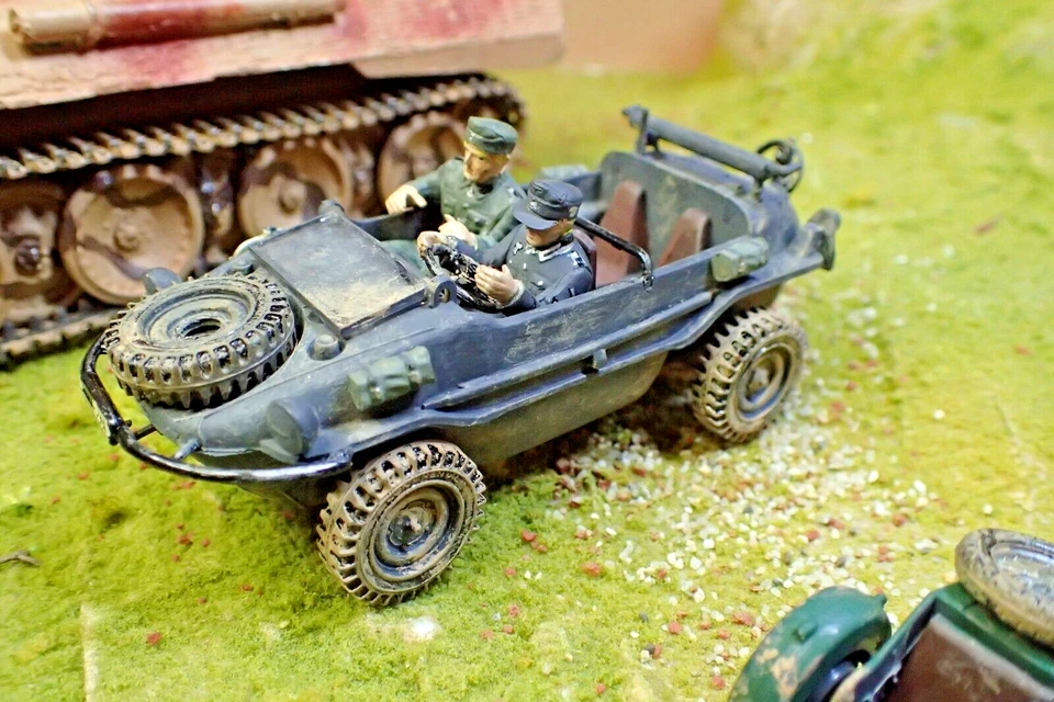 Built Painted Tamiya 1/35 German Panther tank schw wagen lot - Image 4 of 4