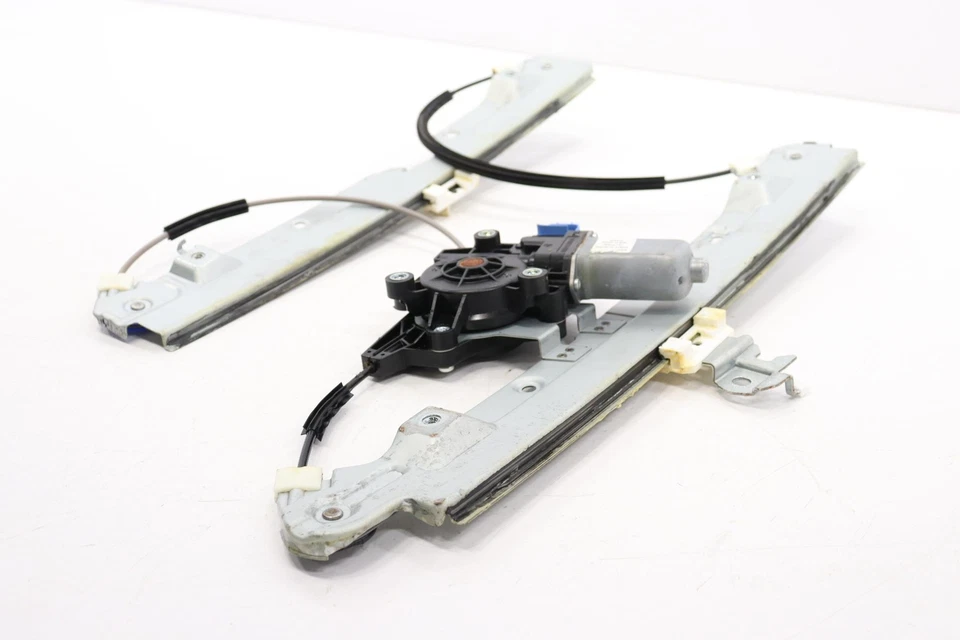 2017-2024 NISSAN ARMADA FRONT LEFT DOOR WINDOW REGULATOR W/ MOTOR OEM 807301LE0B - Image 4 of 4