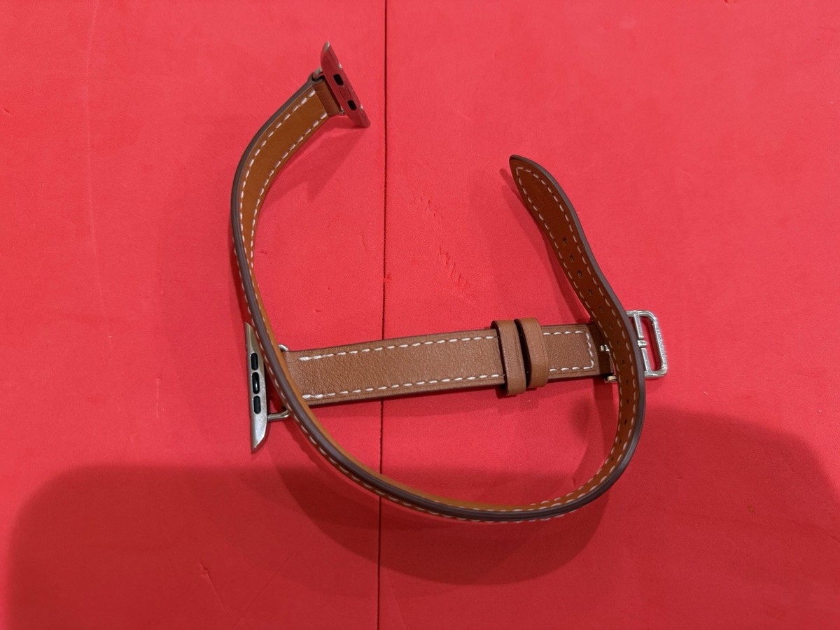 Apple Watch Hermès Fauve Leather Double Tour Strap 38 mm - excellent condition Hermes Apple Watch Band Leather Strap Double Tour Barenia  main image 4