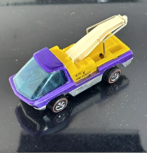 TOW TRUCK Heavyweights PURPLE original    Hot Wheels REDLINE
