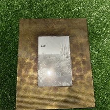 4 X 6 Picture Frame with Wide Gold Trim