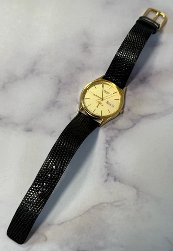 Vintage Seiko Quartz 7N43-8A89 Day/Date Men’s Watch Leather Strap Boeing 35 Yrs