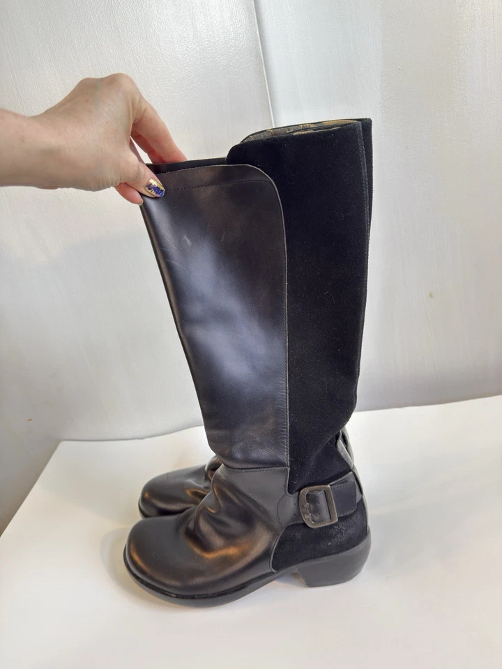 Botas Fly London hasta la rodilla de cuero y gamuza talla 40 Foto 3 de 4