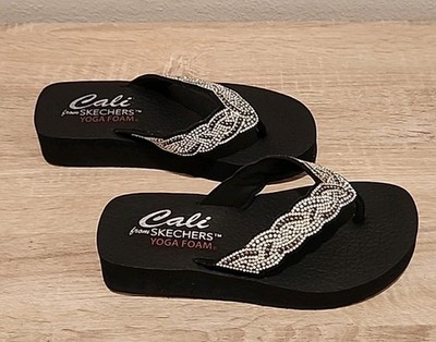 Cali From Skechers Yoga Foam Vinyasa Rhinestone Flip Flop Sandals Women  Size