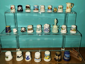 Vintage Thimbles Lot of 25 Porcelain, Pewter, Taiwan, Wooden Metal Preowned