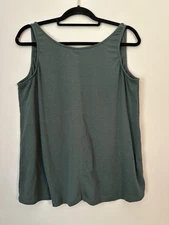 B.loved & Co Women Jungle Green Top Size S…… #p1