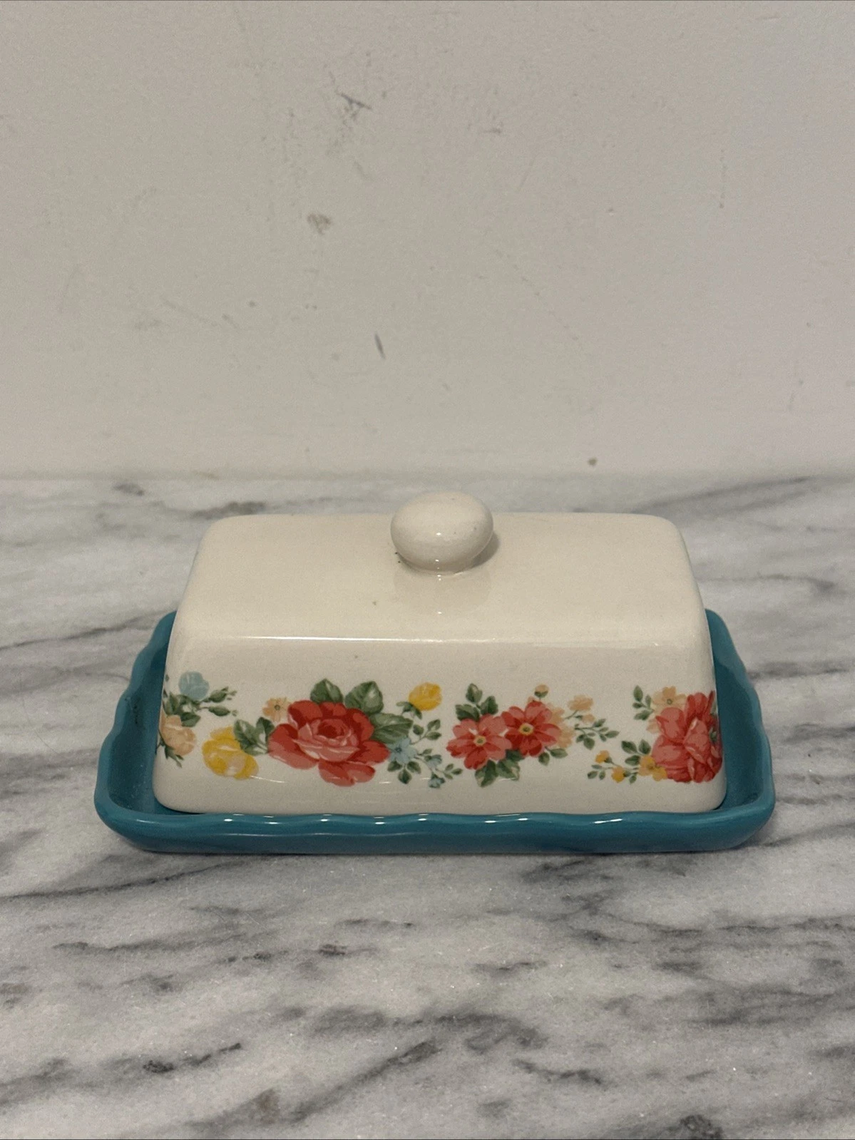 The Pioneer Woman Floral Teal Ruffled Base Butter Dish