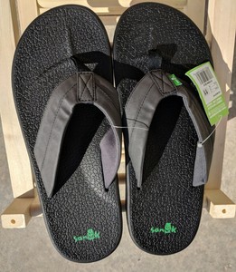 sanuk brumeister flip flop