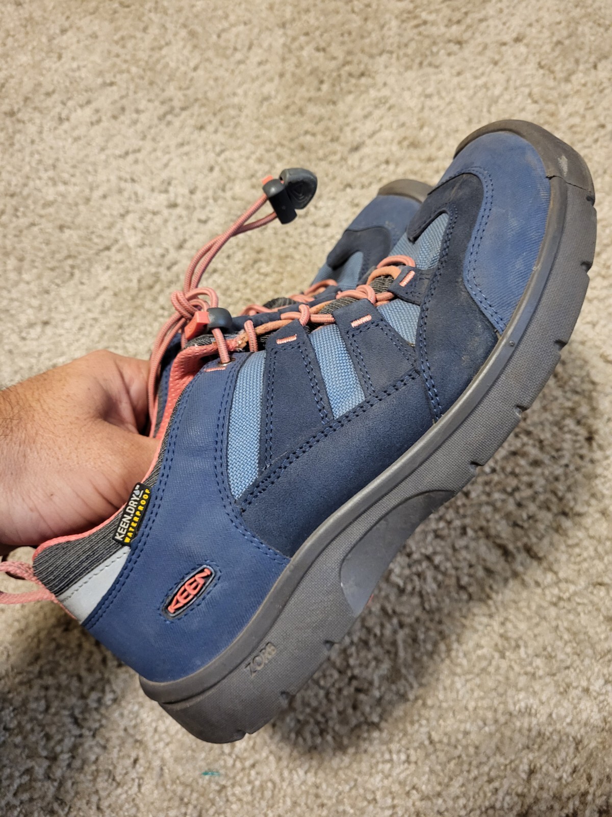 Scarpe da donna Keen impermeabili taglia 5 grigio e rosa