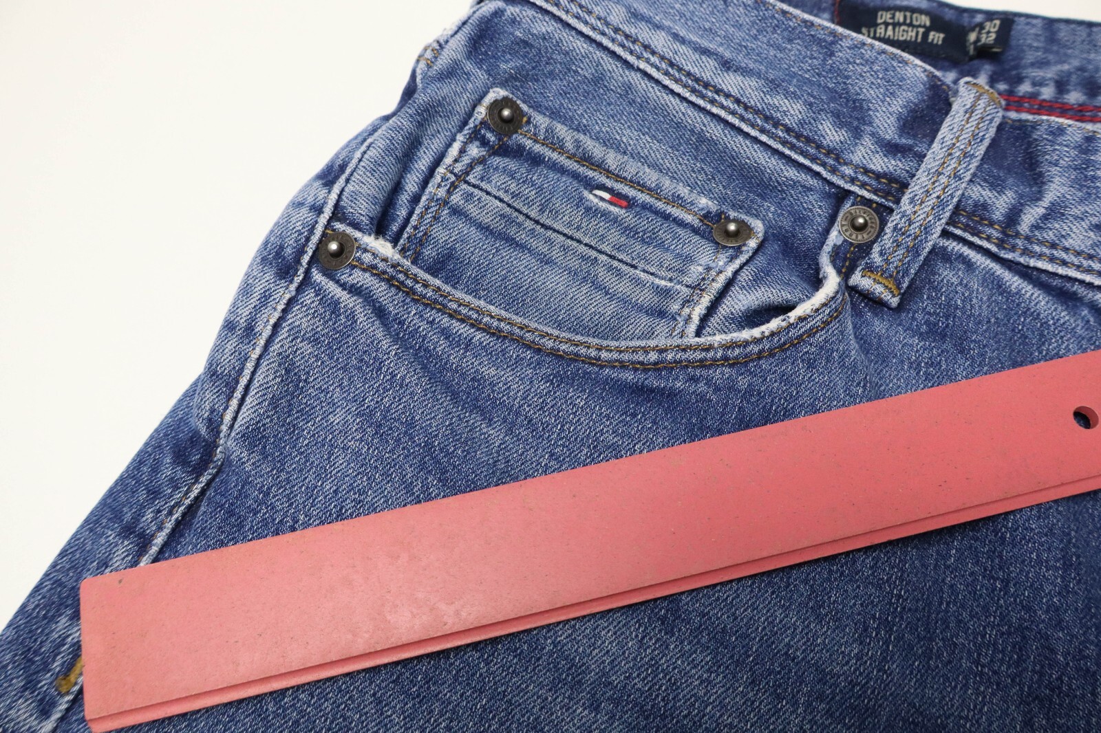 TOMMY HILFIGER Denton Straight Fit Jeans Men's W30/L32 Blue Whiskers Faded thumbnail 15