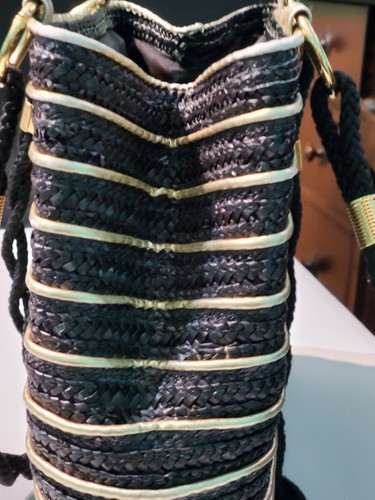 Black and Gold Striped Vintage Straw Tote Handbag - Picture 2 of 3
