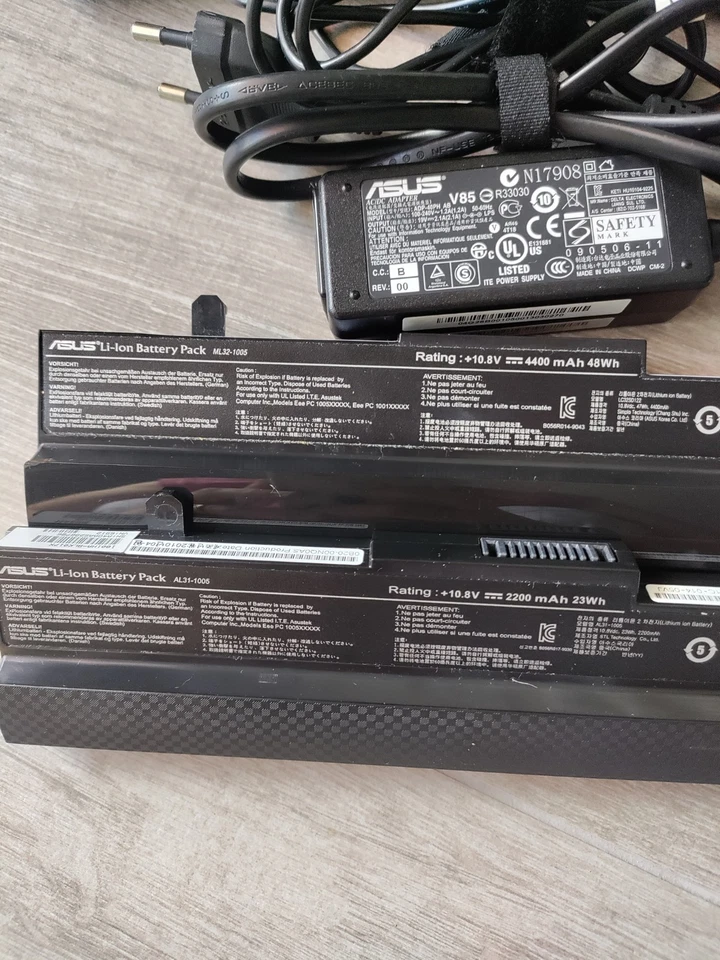 ASUS Eee PC 1005PE 10.1" Netbook Laptop – 2 Batteries – Linux Lubuntu – Working - Imagen 4 de 4