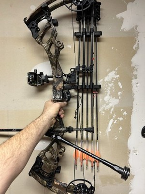 Bowtech Carbon One x Bow 70#RH