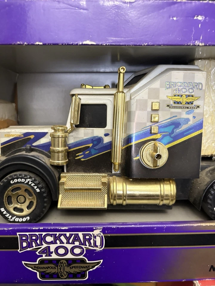 Nuevo de Lote Antiguo 1994 Buddy L Edición Especial Limitada Bickyard 400 Inaugural Race Semi *RARO* Foto 4 de 4