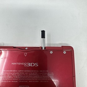Original Nintendo 3DS USA Seller Charger 2GB SD card and Stylus