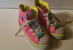 girls sketchers size 11