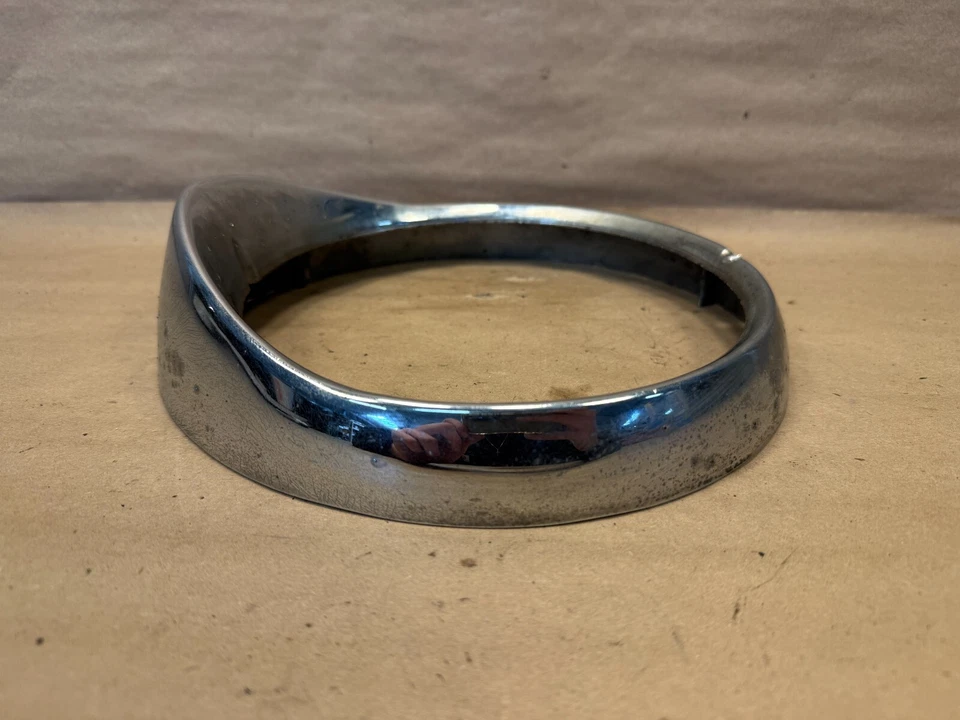 LUCAS Headlamp Ring 7" OEM 555937 - Image 3 of 4