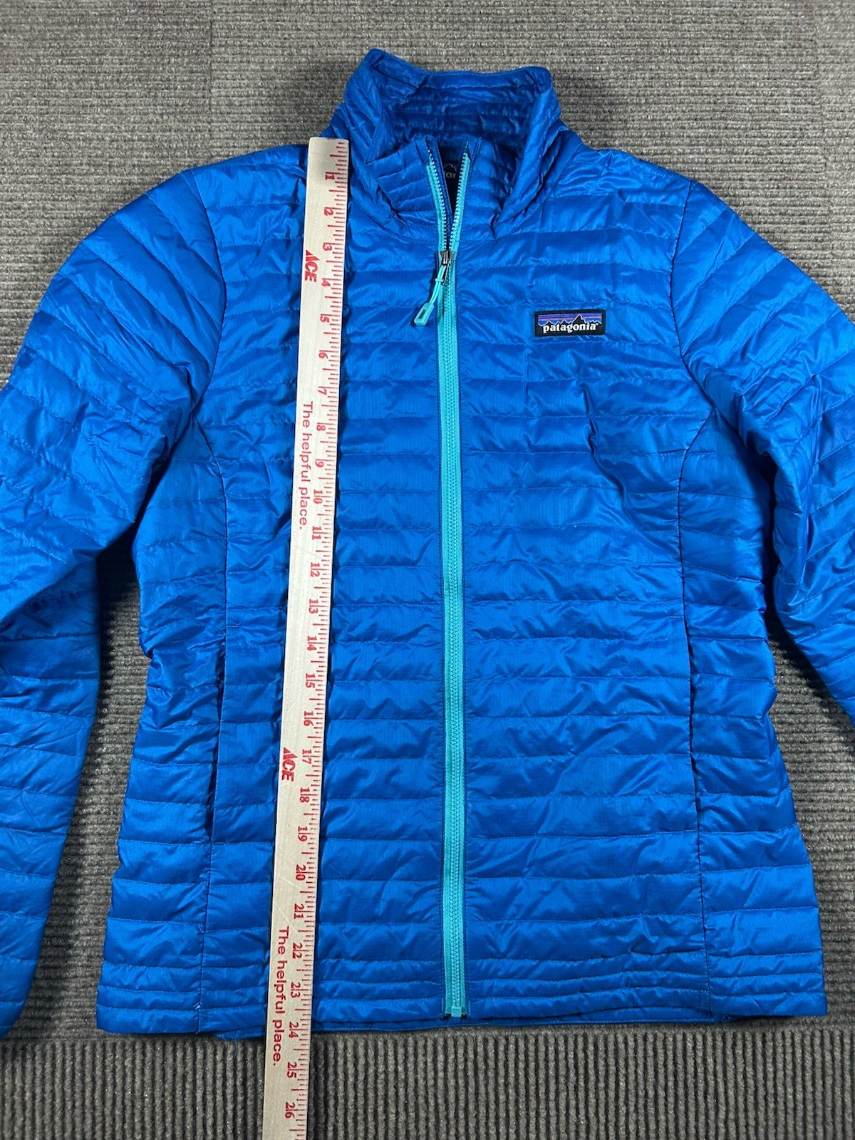 Patagonia Women’s Down Shirt Size Small Blue Outdoors Hiking Gorpcore thumbnail 5