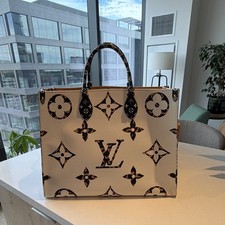 Louis Vuitton JUNGLE Monogram OnTheGo GM Larg...