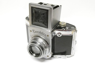 Ihagee Dresden Exakta 66 mit Carl Zeiss Jena Tessar 2,8 / 8 cm Objektiv  defekt