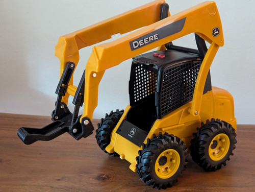 ERTL John Deere Toy Skid Loader Skid Steer With Lights & Sounds Farm Toy MINT - Picture 1 of 6