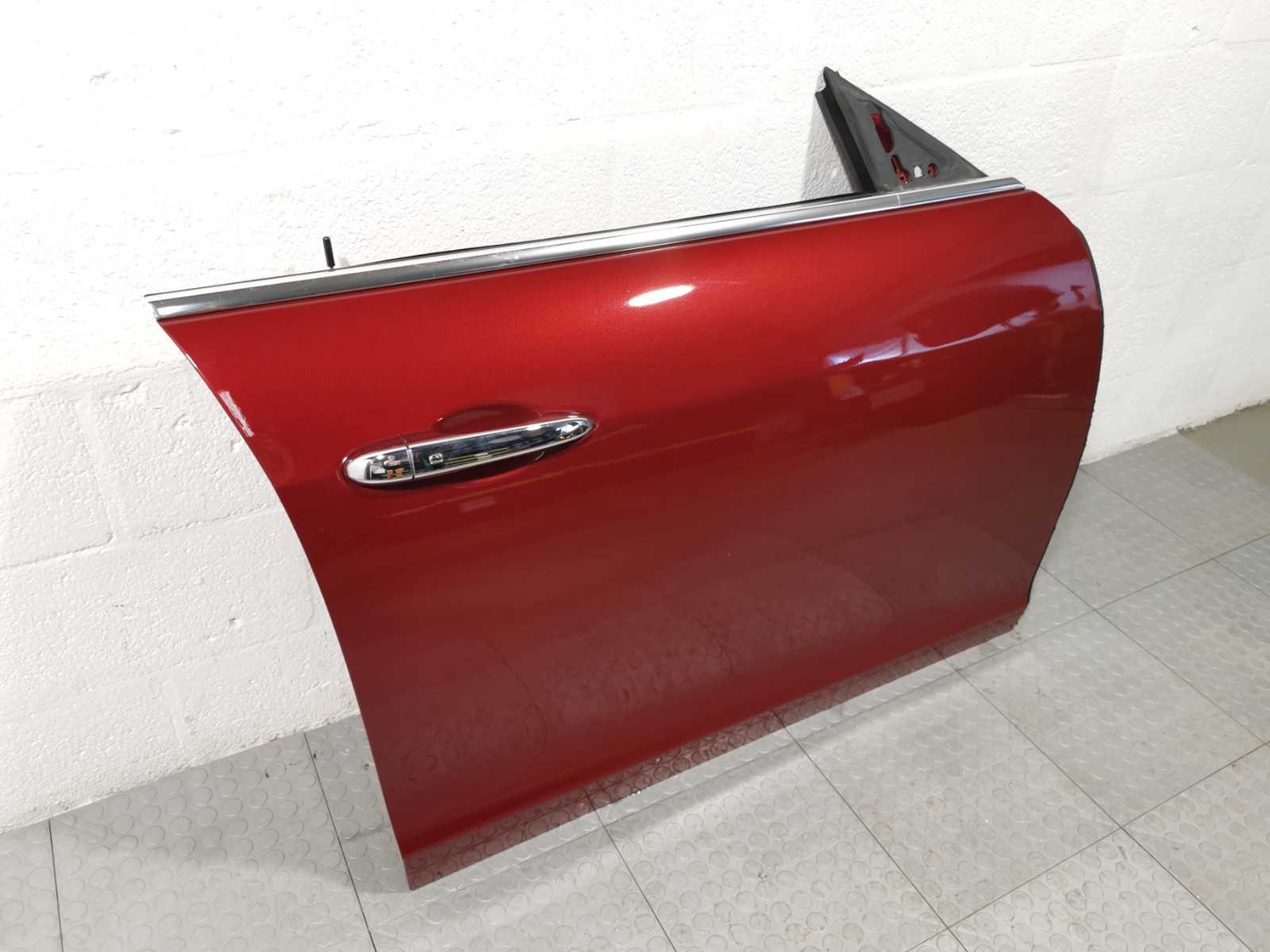 Maserati Ghibli 2016 RWD Auto 3.0 Front Right Passenger Side Door Shell HP0886C
