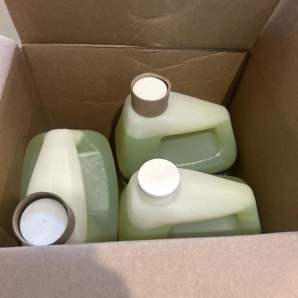 Mr. Clean 02621CT 1 Gallon Finished Floor Cleaner - Lemon Scent (3/Carton) New - Image 2 of 4