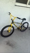 SE So Cal Flyer Bike Black and Gold