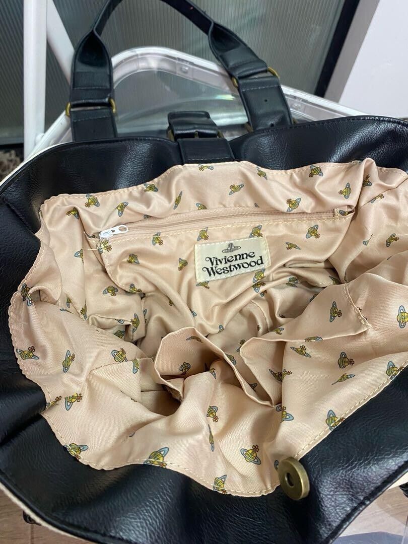 Vivienne Westwood Accord Tote Bag Handbag Shoulder White Vivienne Westwood Accord Tote Bag Handbag Shoulder White