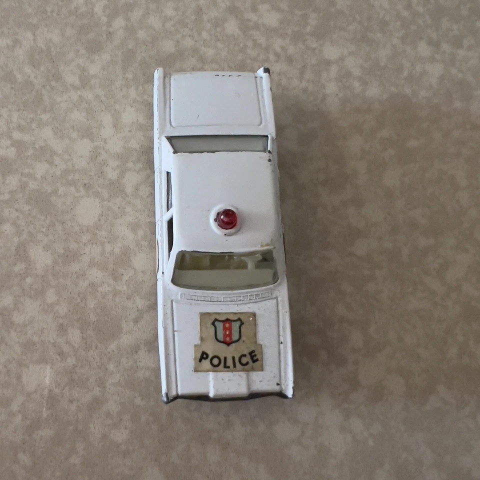 Matchbox Lesney Superfast No. 55 or 73 MERCURY POLICE CAR - RED LIGHT DOME - Image 2 of 4