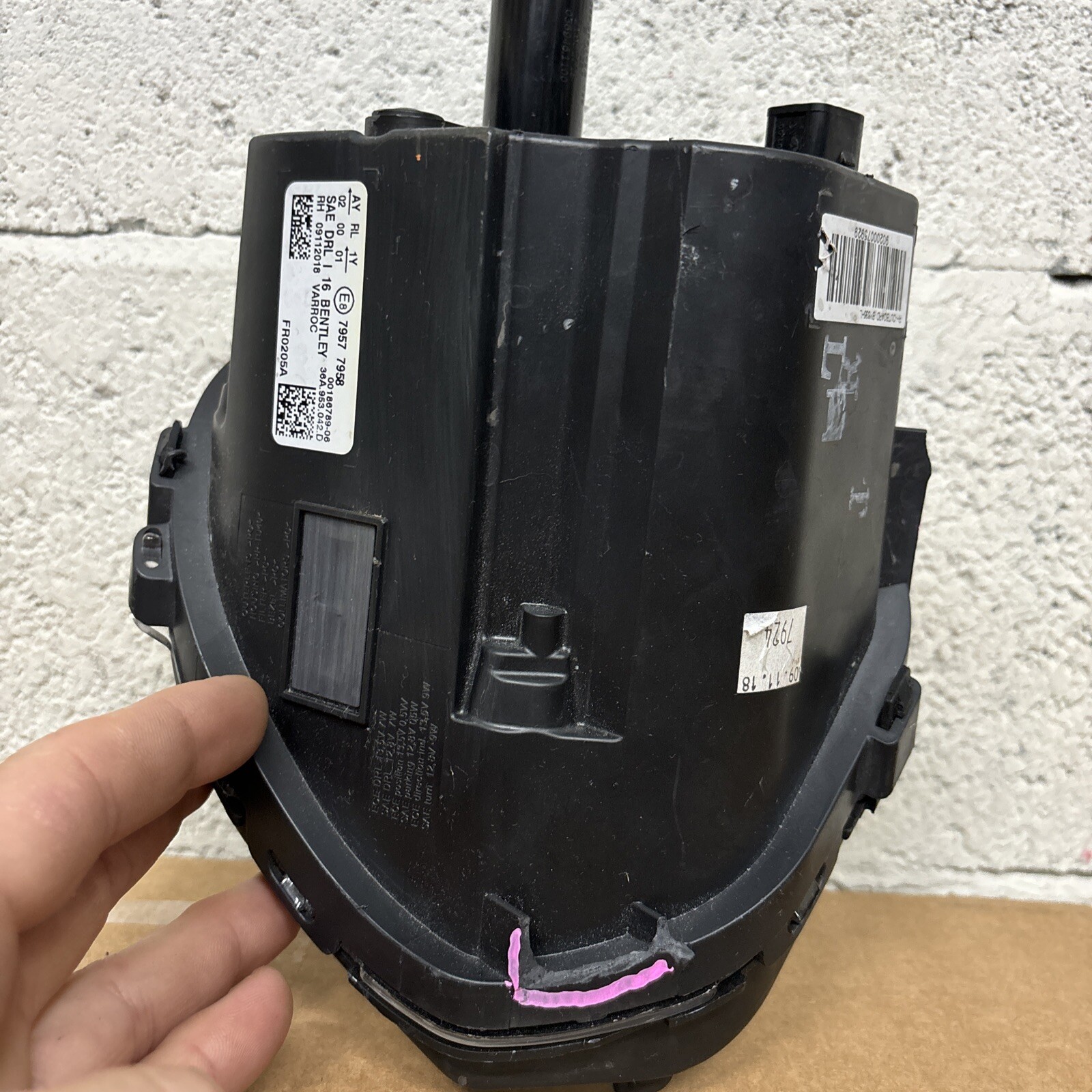 16-20 BENTLEY BENTAYGA RIGHT TURNING LIGHT SIGNAL INDICATOR 36A953042D #2109