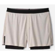 NWT Rhone 4" Swift Short Lined in Tortilla size Large