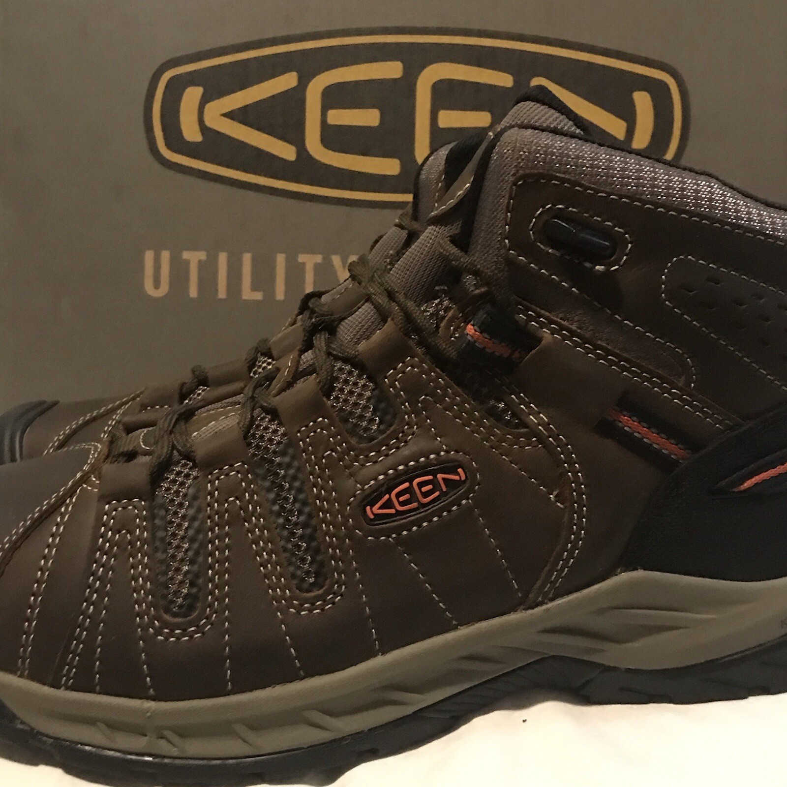 Stivali da lavoro NUOVI KEEN Utility da uomo taglia 11 5 M Flint II (2) punta morbida 1023242
