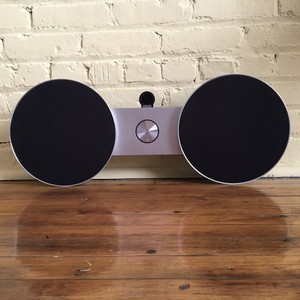 bang & olufsen beosound 8