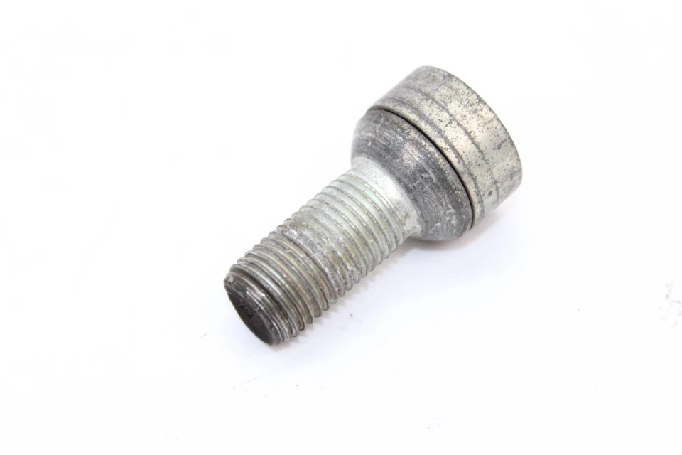 JUEGO DE PERNOS DE RUEDA VOLKSWAGEN GOLF GTI JETTA BEETLE MK6 2010-2014 CON PERNOS BLOQUEABLES Foto 3 de 4