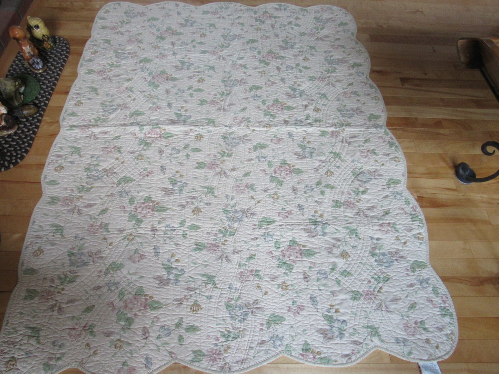 VICTORIAN HEART QUILT THROW BLANKET & 2 PILLOWS 50X 60 YELLOW FLORAL