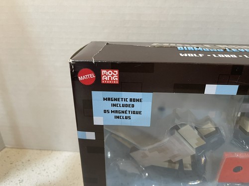 Mattel Minecraft - DIAMOND LEVEL WOLF LOBO LOUP Collector Figures 2023 - Picture 4 of 5