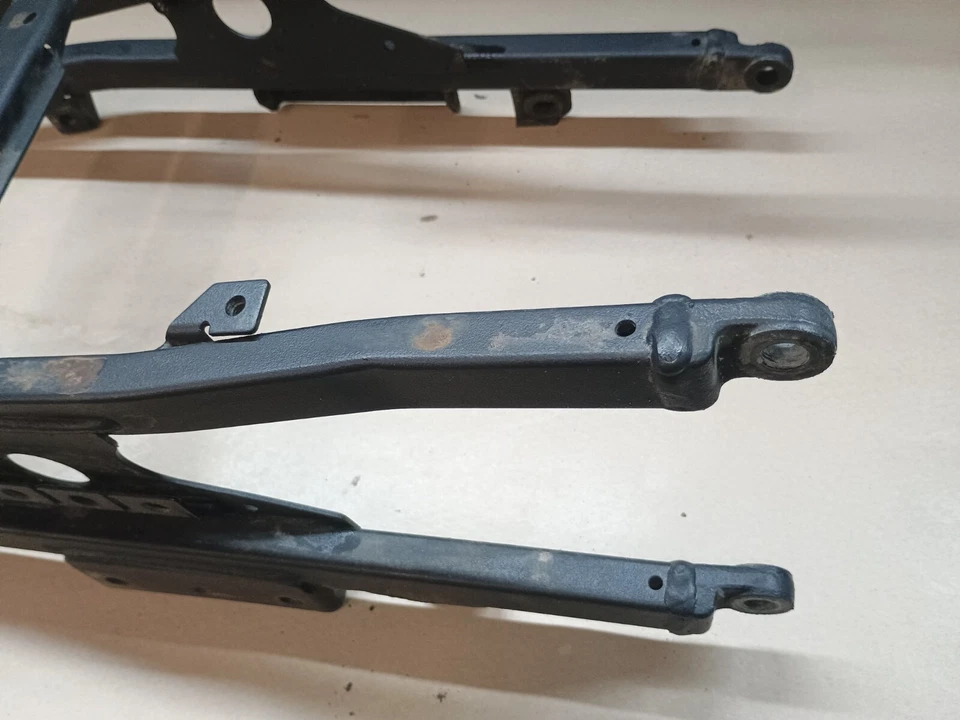 Triumph Sprint ST 955i 2002 Rear Subframe Chassis Sun Frame Support Bracket - Image 2 of 4