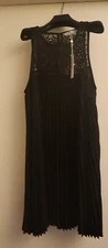 NWT Trina turk black Cocktail pleated dress. size 10 Flapper-knspired