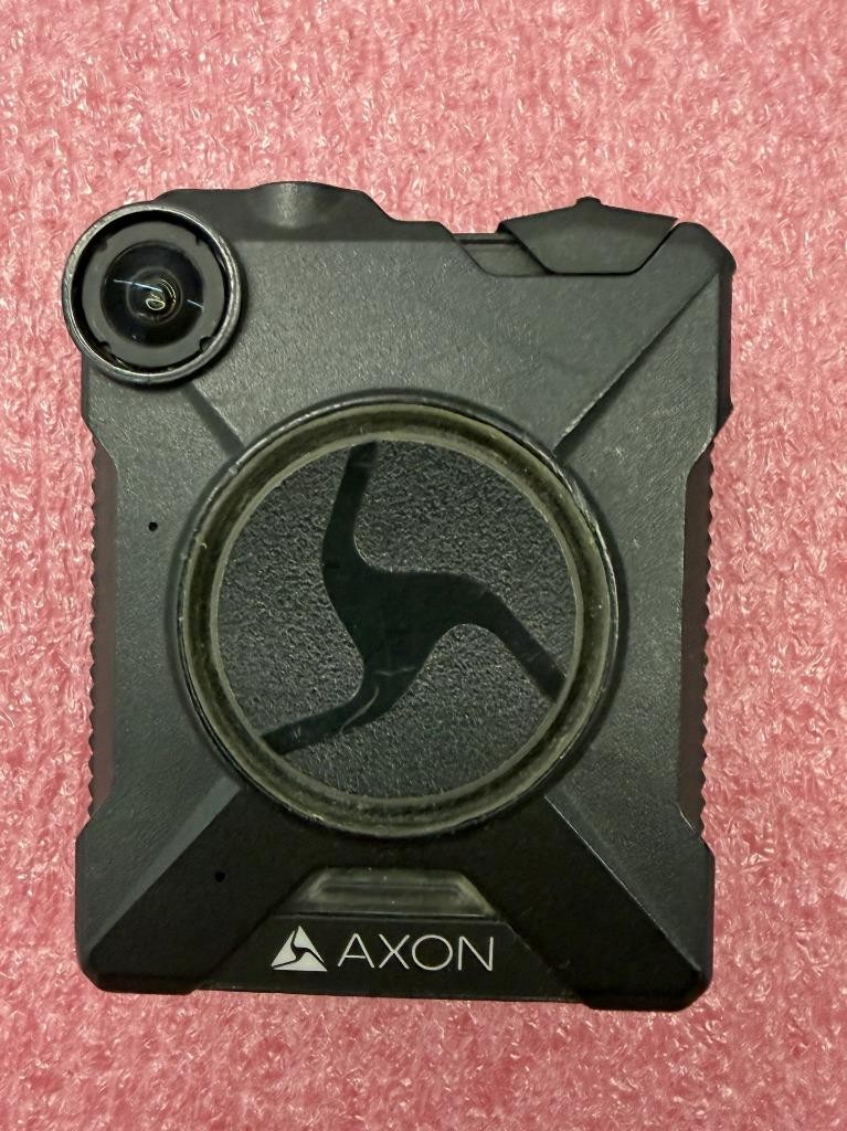 Axon Flex Body Camera and Controller Axon Body 2 AX1001 MLB0221
