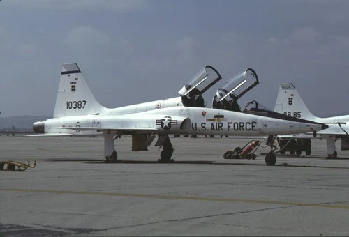 Northrop T-38 (2) Original aircraft slide/slide USAF 10387
