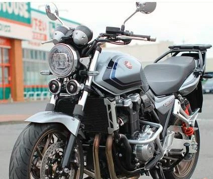 Honda CB1300 Super Four 2003 - 2009 Emblem, Seitendeckel (CB1300) 83605-MEJ-000 - Bild 1 von 1