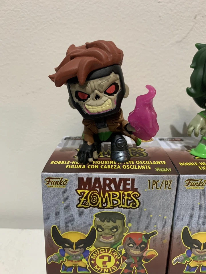 Funko Mystery Mini Marvel Zombies lot of 4 ( 2 Venom, 1 She-hulk, 1 Gambit ) - Image 3 of 4