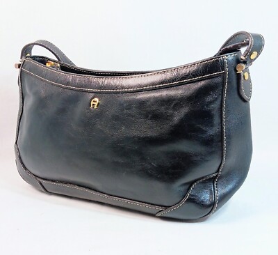 Aigner Vintage Black Gloss Leather Shoulder Bag with White