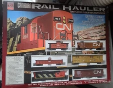 2007 True Line Trains Canadian Rail Hauler HO Set, RS-18 Locomotive Proto 2000